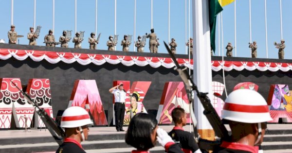 Danny Pomanto Pimpin Gladi Upacara Peringatan HUT RI Berkonsep Bunga Rampai di Pantai Losari