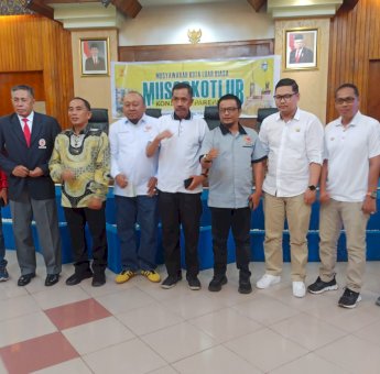 Plt. Sekda Parepare Buka Musyawarah Kota Luar Biasa KONI Kota Parepare