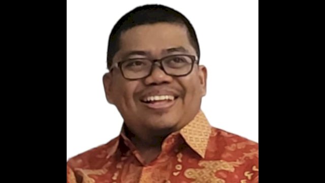 Profesor termuda Universitas Negeri Makassar di bidang ilmu Pendidikan Teknologi Kejuruan, Hendra Jaya. (Foto: Istimewa)