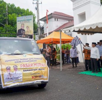 Taufan Pawe Lepas Pasar Murah untuk 4.400 KK, Camat dan Lurah Diminta Kawal