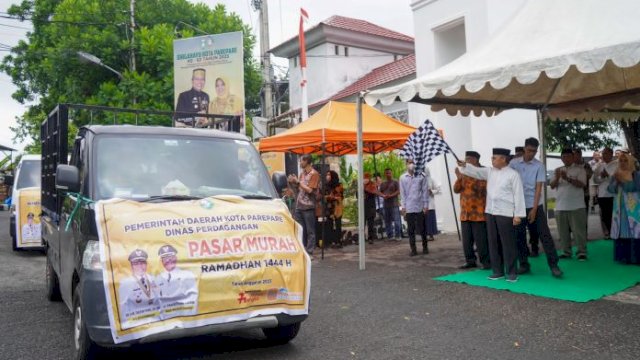 Taufan Pawe Lepas Pasar Murah untuk 4.400 KK, Camat dan Lurah Diminta Kawal