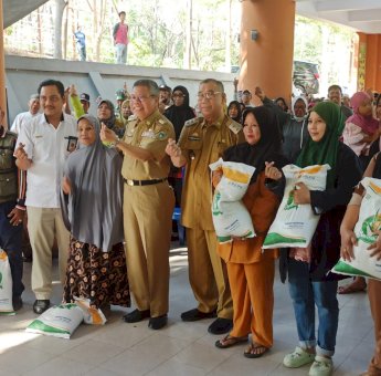 Wali Kota Parepare Louncing Penyaluran Bantuan Beras CPP untuk 2.677 KK di Parepare