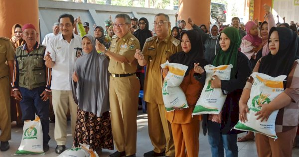 Wali Kota Parepare Louncing Penyaluran Bantuan Beras CPP untuk 2.677 KK di Parepare