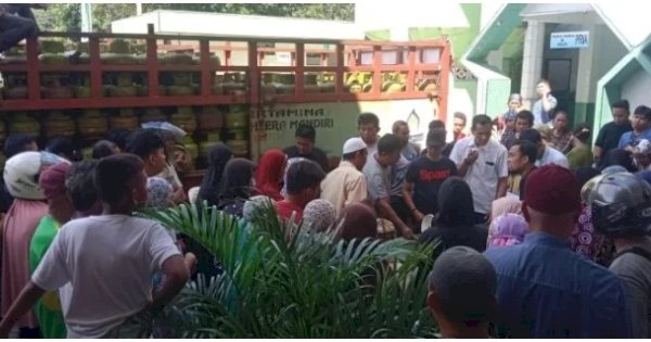 Kadis Perdagangan Parepare Turun Pantau Operasi Pasar Dampak Kelangkaan Elpiji 3 Kilogram