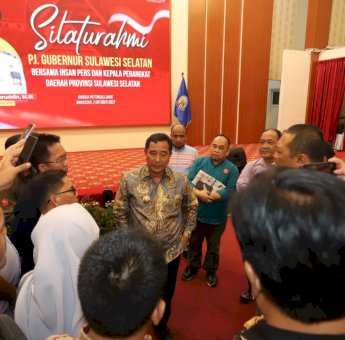Pj Gubernur Bahtiar Silaturahmi Bareng Puluhan Insan Pers di Sulsel
