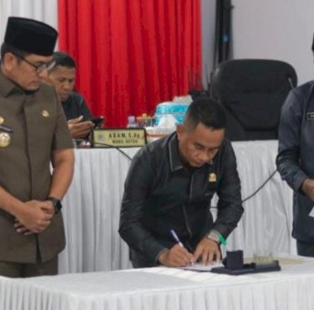 Ranperda APBD Perubahan Tahun 2023 Kabupaten Buton Tengah Sah Ditetapkan