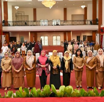 Dorong Lahirnya Wirausaha Profesional, Dekranasda Sulsel Gelar Pelatihan Anyaman dan Ecoprint