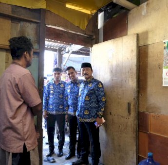 Susuri Lorong, Wabup Gowa Cek Langsung Warga Miskin Ekstrem