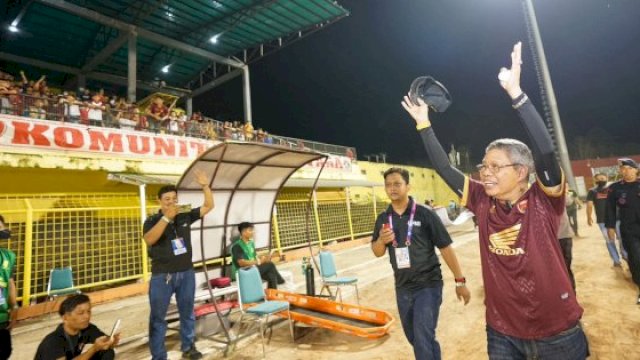 Wali Kota Parepare Taufan Pawe Pamit dari Suporter PSM Makassar