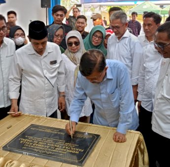 Yayasan Kalla Sumbang Rp2 Miliar untuk Pembangunan Gedung Praktikum Teknik UIM