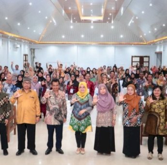 Siswa Kelas I dan IV SD di Kutim Dibekali Mata Pelajaran Bahasa Kutai