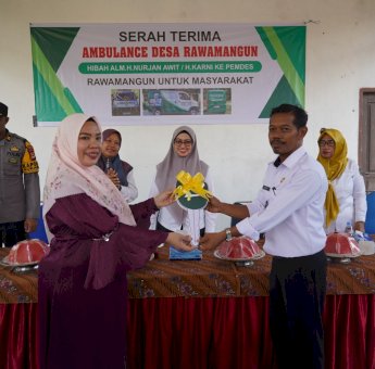 Pemdes Rawamangun Terima Hibah Satu Unit Ambulance