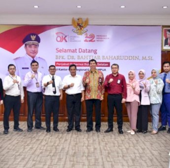 Pj Gubernur Sulsel – Kepala OJK Bahas Literasi Keuangan dan Ekosistem Bisnis Budidaya Pisang