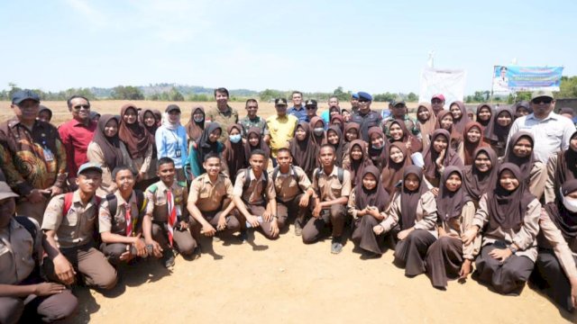 Moment Sumpah Pemuda, Pj Gubernur Sulsel Ajak Pemuda Jadi Petani, Nelayan dan Peternak Milenial
