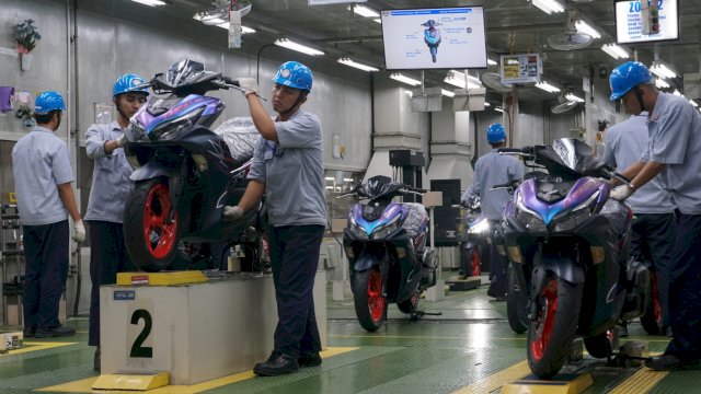 Perakitan sepeda motor Yamaha dengan menggunakan teknologi modern berstandar global di Global Factory YIMM-West Java, Karawang, Jawa Barat. (Foto: Istimewa)