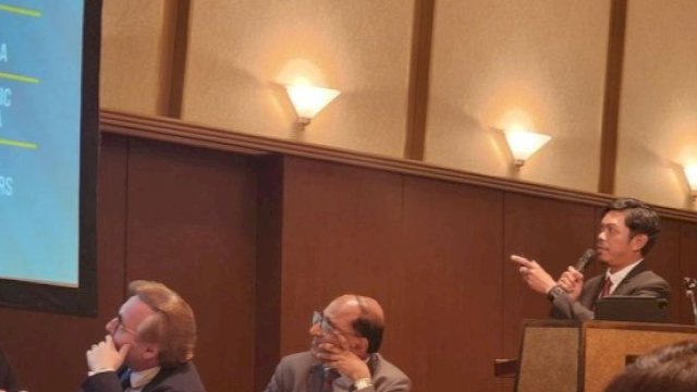 Kepala Bapenda Makassar, Firman Pagarra saat menjadi pembicara dalam acara Asian Development Bank (ADB) di Takaoka dan Tokyo, Jepang, dari Senin-Jumat, (4-8/9/2023). (Foto: Istimewa)