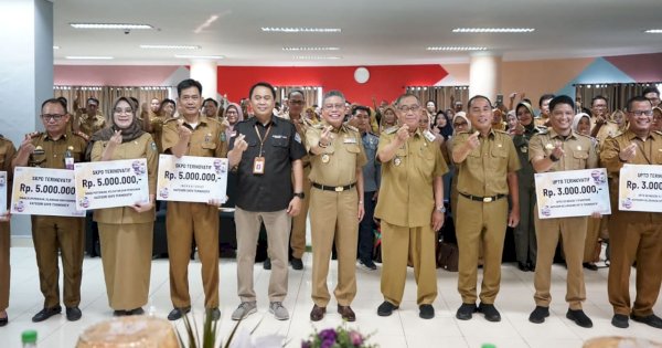 Pemkot Parepare Beri Penghargaan SKPD Terinovatif, Kepala Puslatbang LAN Apresiasi Taufan Pawe