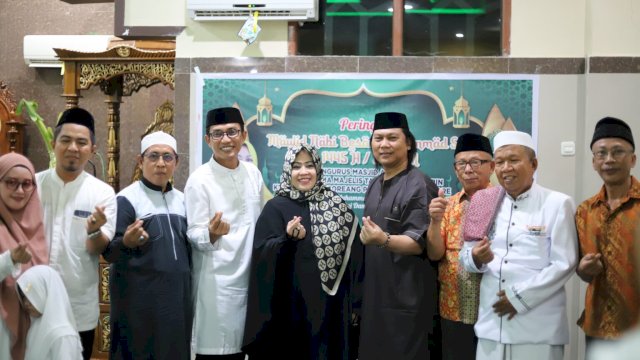 Peringatan Maulid Nabi Muhammad SAW Di Masjid Al-Amin, Erna Rasyid Taufan Uraikan Sosok Rasulullah Sebagai Suri Tauladan