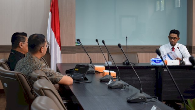 KPPU saat melakukan mediasi perbaikan kemitraan antara PT PISP dengan Kospa Bunda yang berlangsung di Kantor Pusat KPPU Jakarta, Rabu, (11/10/2023). (Dok. Humas KPPU)