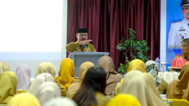 Ketua TPPS Kabupaten Gowa yang juga Wabup Gowa Abd. Rauf Malaganni saat menghadiri Pertemuan Audit Kasus Stunting Tingkat Kabupaten Gowa, di Hotel Prima Makassar, kemarin. (Dok. Humas Gowa)