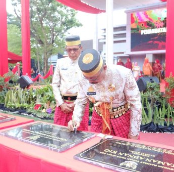 Sejumlah Proyek Strategis di Resmikan di Puncak HJG Ke-703