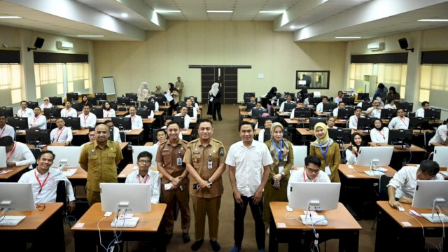 Uji Kompetensi berbasis CAT Calon Komisioner KPID Sulsel periode 2023 - 2026, Senin (06/11/2023). (Istimewa)