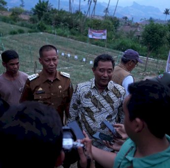 Produksi Bawang Merah Berkurang Karena El Nino, Pj Gubernur Bakal Bantu Sumur Bor untuk Petani Enrekang