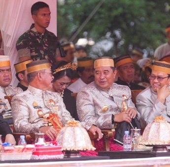 Hadiri HUT Gowa Ke-703, Pj Gubernur Sulsel Puji Kemesraan Bupati dan Wakil Bupati Gowa