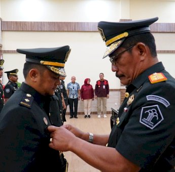 Liberti Sitinjak Lantik 27 Pejabat Lingkup Kanwil Kemenkumham Sulsel