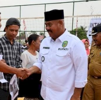 Pemkab Kukar Sokong Warga Embalut Melalui Bantuan Kukar Idaman