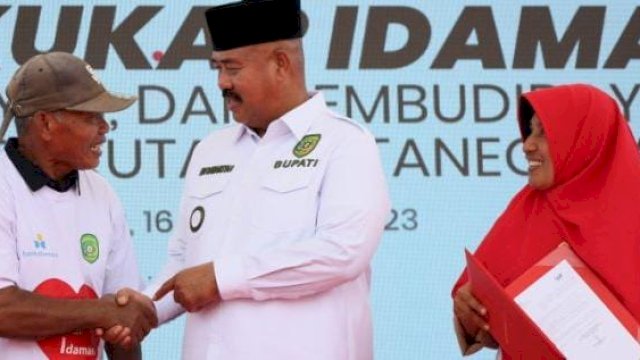 Bupati Kukar Edi Damansyah, saat menghadiri kegiatan program "Kredit Kukar Idaman". (Istimewa)