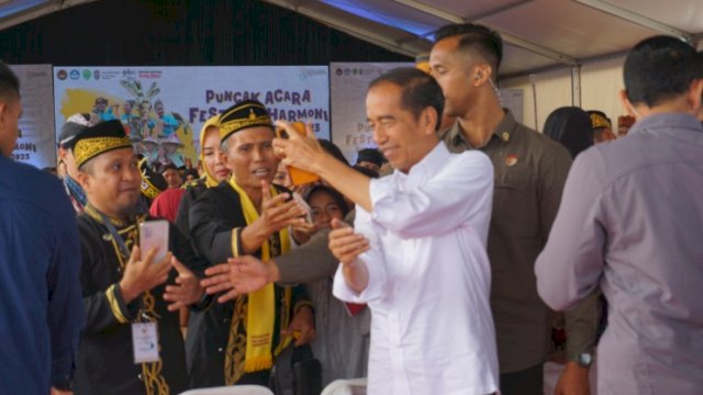 Presiden Jokowi, saat menghadiri kegiatan Festival Harmony Budaya Nusantara di PPU. (Istimewa)