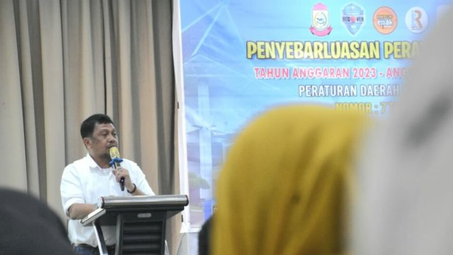 Anggota DPRD Makassar, Arifin Kulle menggelar sosialisasi Perda nomor 7 tahun 2021 tentang Ketertiban Umum, Ketentraman dan Perlindungan Masyarakat di Hotel Royal Bay Makassar, Rabu (19/7/2023). (Foto: Istimewa)