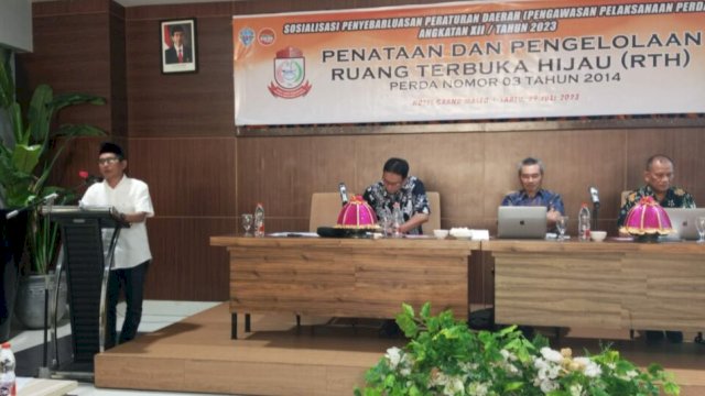Anggota DPRD Makassar, Muchlis A Misbah menggelar sosialisasi Peraturan Daerah Nomor 03 Tahun 2014 tentang Penataan dan Pengelolaan Ruang Terbuka Hijau di Hotel Grand Maleo, Jalan Pelita Raya, Makassar, Sabtu (29/7/2023). (Foto: Istimewa)