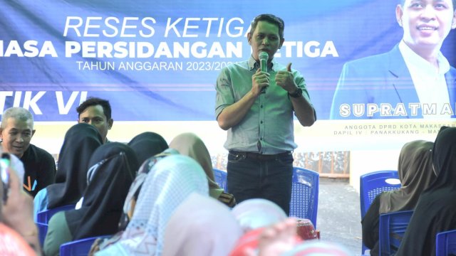 Anggota DPRD Makassar, Supratman saat menggelar reses di BTN Makkio Baji, Kelurahan Bangkala, Kecamatan Manggala, Sabtu (5/8/2023). (Foto: Istimewa)