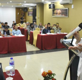 Undang Camat Mariso, Budi Hastuti Gelar Sosialisasi Perda Rumah Susun