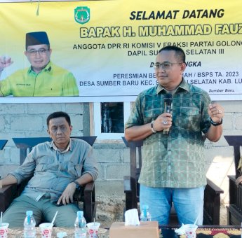 Komitmen Bantu Pemenuhan Infrastruktur Dasar di Luwu Utara, Muhammad Fauzi Resmikan Program Bedah Rumah di Desa Sumber Baru