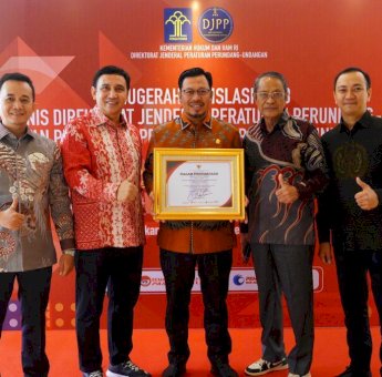 DPRD Sulsel Raih Penghargaan dari Kemenkumham RI Terkait Harmonisasi Ranperda Inisiatif