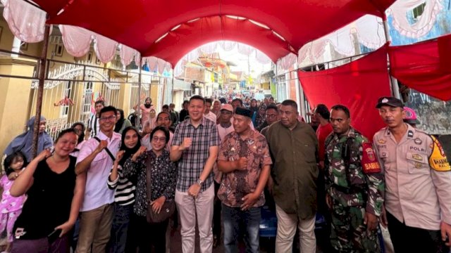 Anggota DPRD Sulsel, Edward Wijaya Horas saat menggelar reses di Kelurahan Layang, Kecamatan Bontoala, Kota Makassar, Minggu (12/11/2023). (Foto: Istimewa)