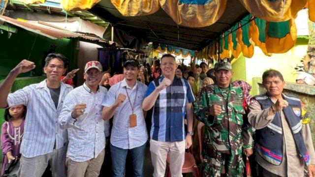 Anggota DPRD Sulsel, Edward Wijaya Horas saat melaksanakan kegiatan reses di Kelurahan Pannampu, Kecamatan Tallo, Kota Makassar, Selasa (14/11/2023). (Foto: Istimewa)