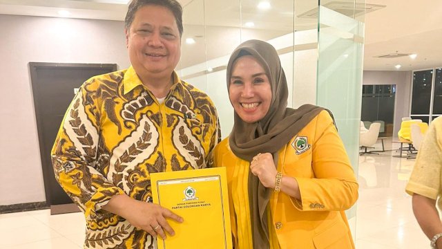 Andi Ina Kartika Sari (kanan) bersama Ketua Umum Partai Golkar, Airlangga Hartarto. (Foto: Istimewa)