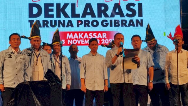 Suasana deklarasi Taruna Pro Gibran di Anjungan Pantai Losari, Makassar, Sabtu (25/11/2023) malam. (Foto: Istimewa)