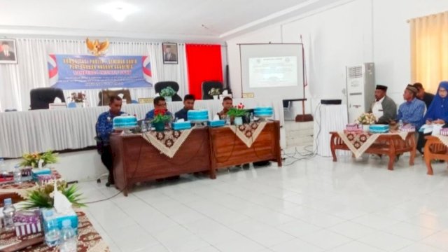 Suasana pembahasan Ranperda Pelestarian Budaya di Tiga kecamatan yakni Haroana Talaga di Kecamatan Talaga Raya, Bongka&rsquo;a Tau Kecamatan GU, dan Kahia&rsquo;a di Kecamatan Mawasangka Tengah yang merupakan pengusulan inisiatif Dewan Perwakilan Daerah. (Istimewa)