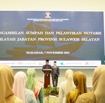 Kakanwil Kemenkumham Sulsel Lantik 34 Notaris, Diminta Bekerja Sesuai Tugas dan Fungsi