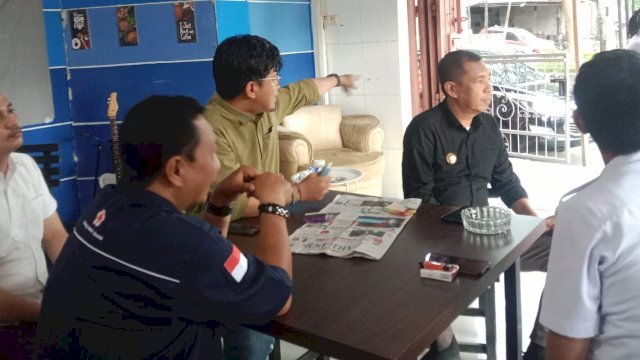 Ket : Pj Wali Kota Parepare, Akbar Ali saat ngopi bareng dengan Manajemen Harian Pare Pos (Istimewa)