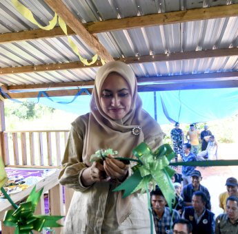 Resmikan TPA, Indah Jamin Insentif dan Jamsos untuk Guru Ngaji