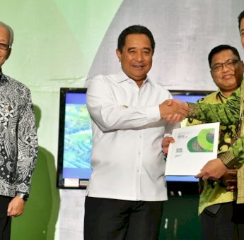 Pj Gubernur Bahtiar Target Sulsel Jadi Provinsi Pertama Bebas Inflasi Cabai