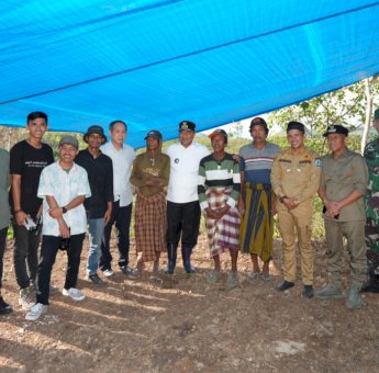 Warga Mattiro Walie Terharu Pertama Kali Dikunjungi Gubernur Sulsel