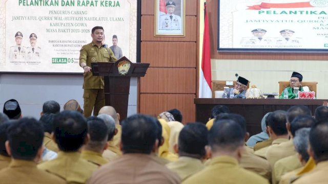 Bupati Gowa Adnan Purichta Ichsan saat menghadiri Pelantikan Pengurus dan Rapat Kerja Pengurus Cabang JQH NU Kabupaten Gowa Masa Bakti 2023-2028, di Baruga Karaeng Galesong, Kantor Bupati Gowa, kemarin. (Dok. Humas Gowa)