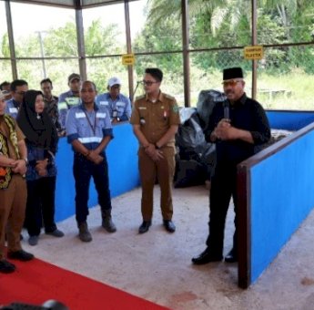 Bupati Kukar Resmikan Bank Sampah Muara Ritan, Janji Beri Insentif Desa